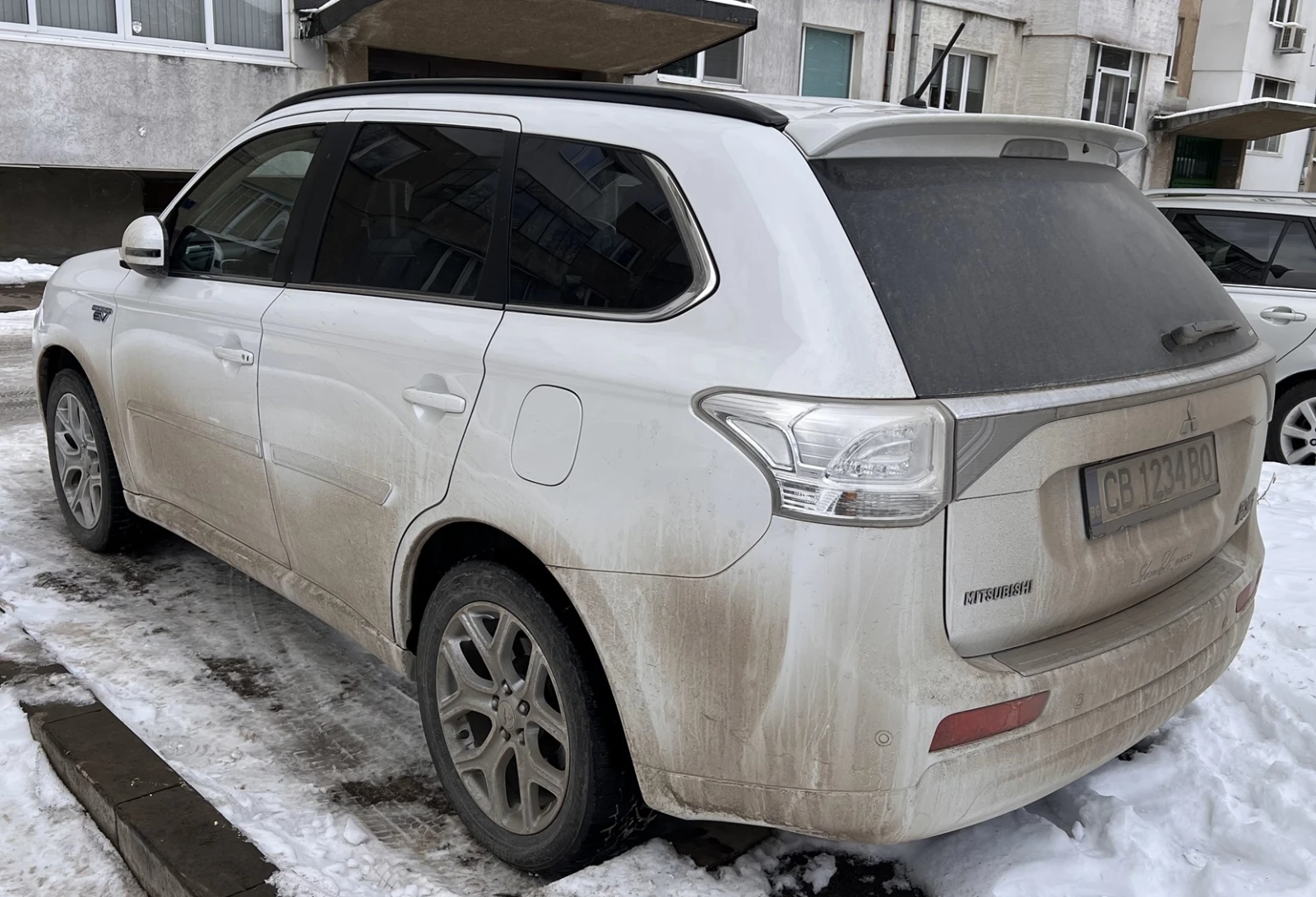 Mitsubishi Outlander 2.0 LPG, снимка 6 - Автомобили и джипове - 54072767