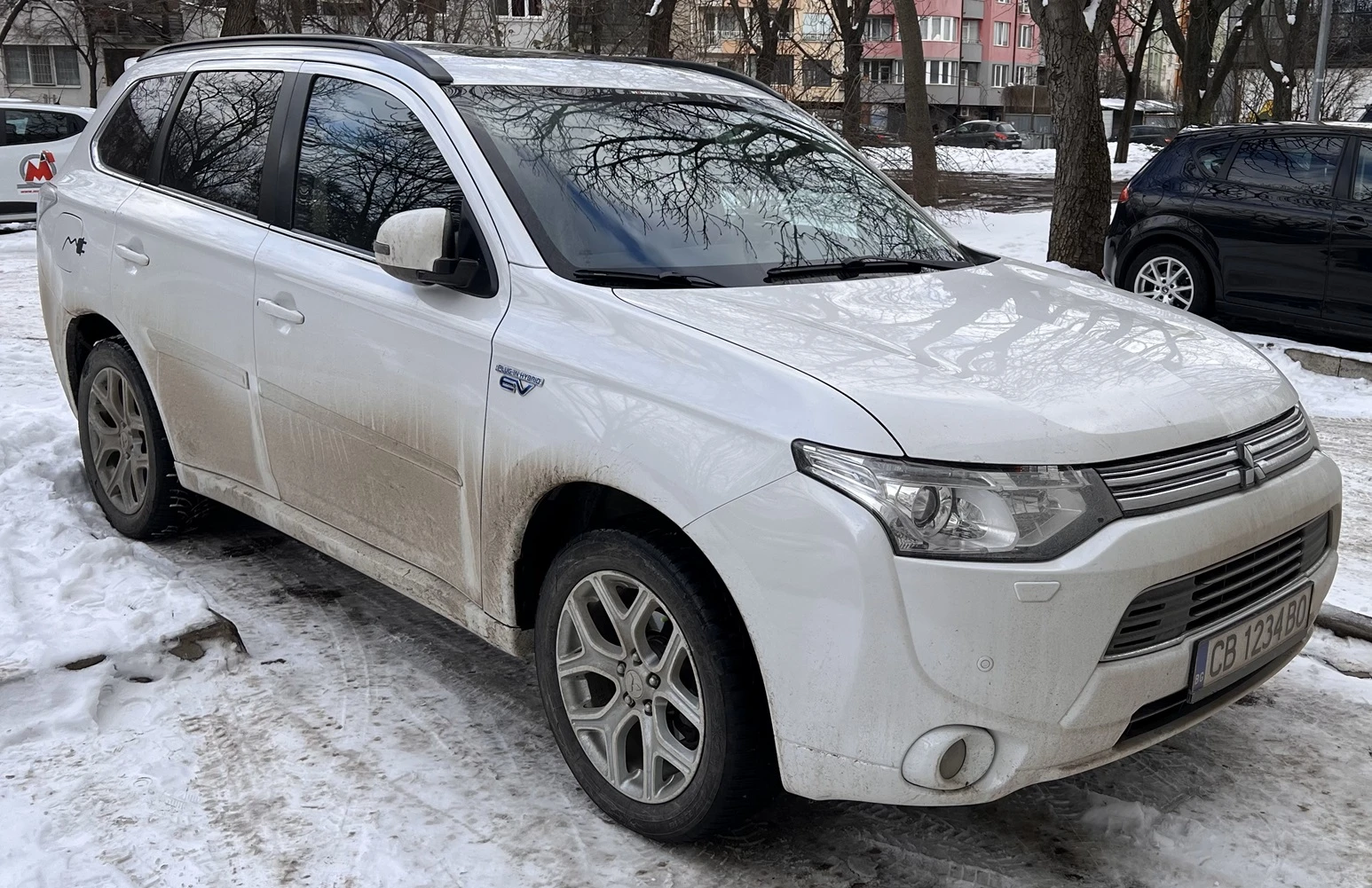 Mitsubishi Outlander 2.0 LPG, снимка 4 - Автомобили и джипове - 54072767