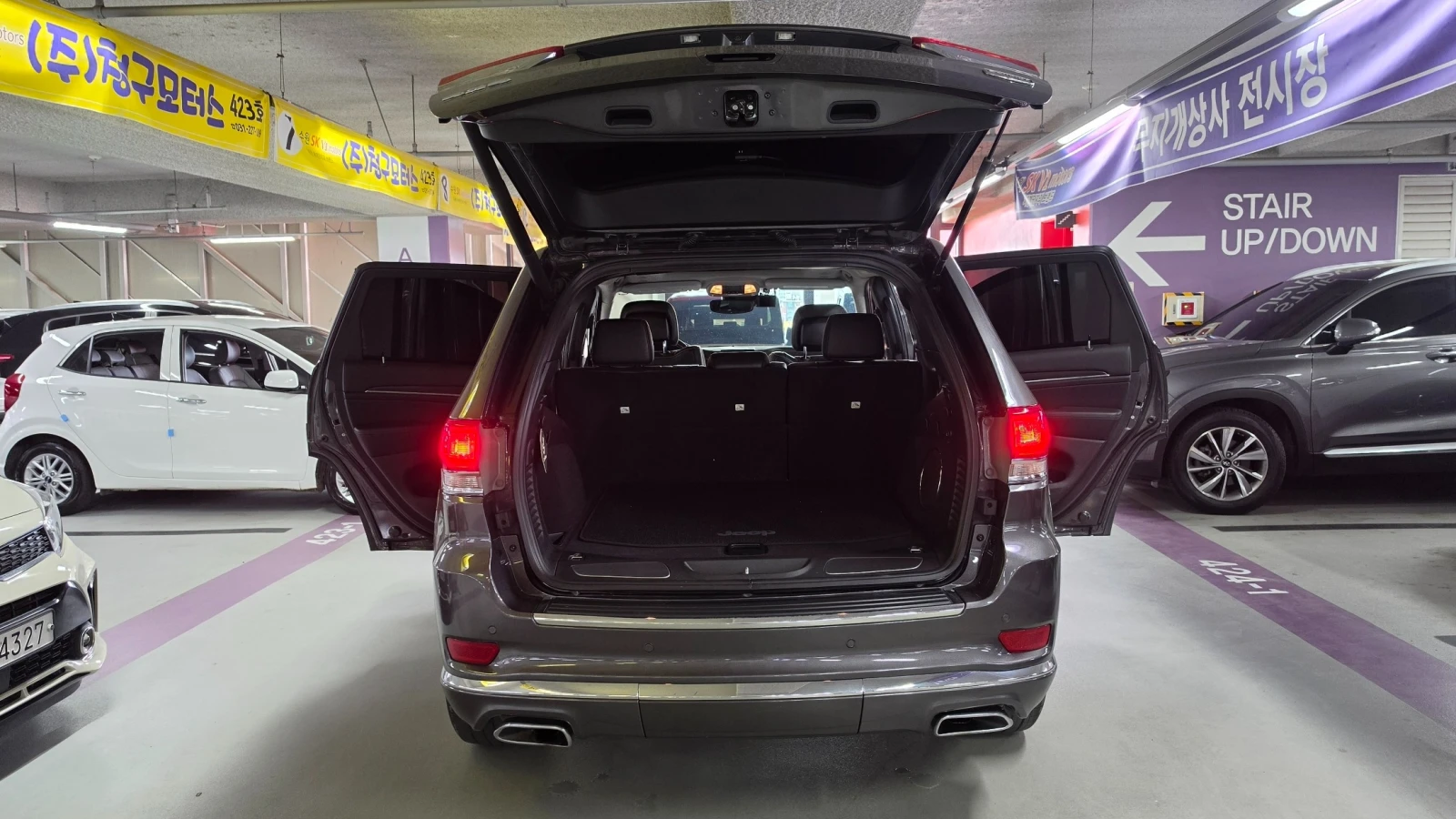 Jeep Grand cherokee 3.6 SUMMIT* FULL* КРАЙНА ЦЕНА ДО БЪЛГАРИЯ* , снимка 8 - Автомобили и джипове - 55174010