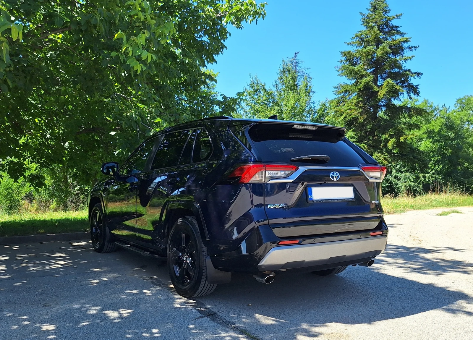 Toyota Rav4 в гаранция, снимка 2 - Автомобили и джипове - 55185033