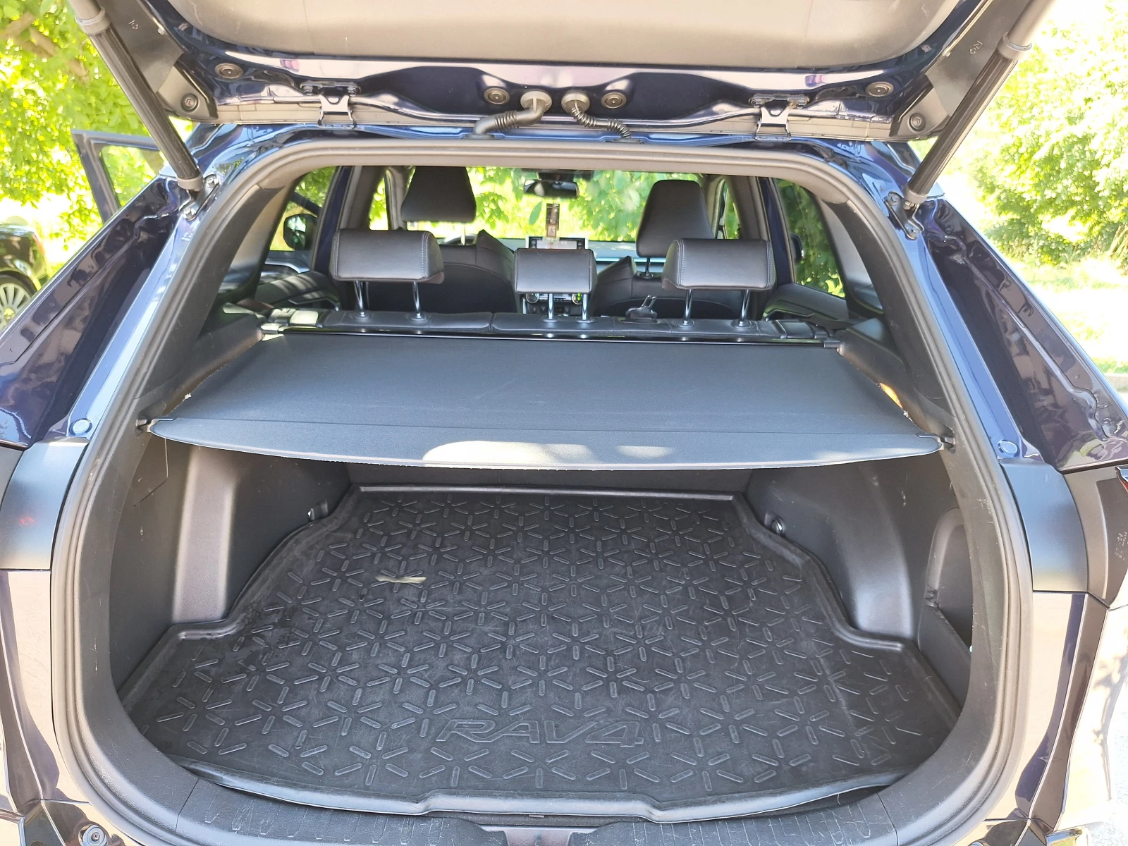 Toyota Rav4 в гаранция, снимка 8 - Автомобили и джипове - 55185033