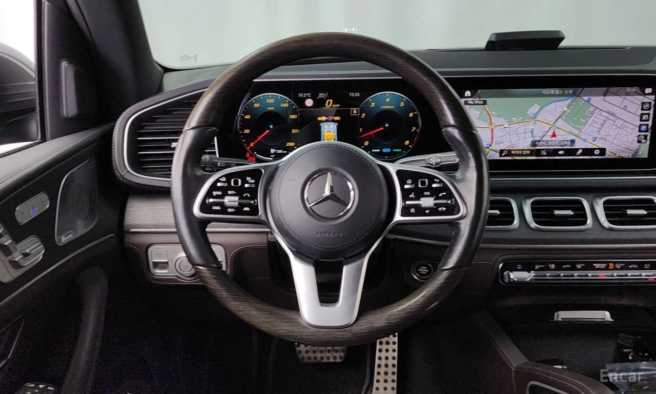 Mercedes-Benz GLS580 BURMESTER* ОБДУХВАНЕ* ДИСТРОНИК* 360КАМЕРА* ПАНОРА, снимка 7 - Автомобили и джипове - 55343181