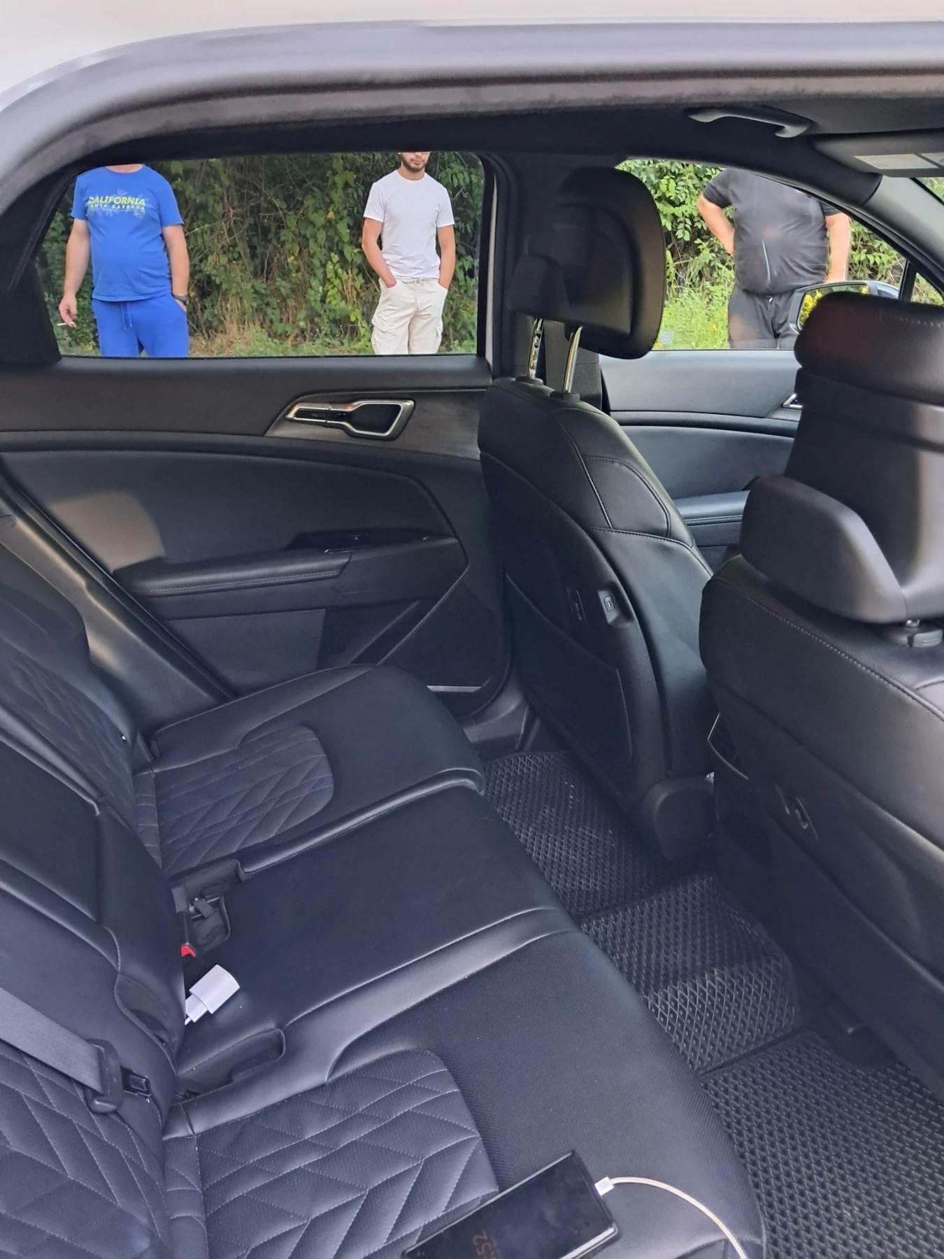 Kia Sportage, снимка 8 - Автомобили и джипове - 55435866
