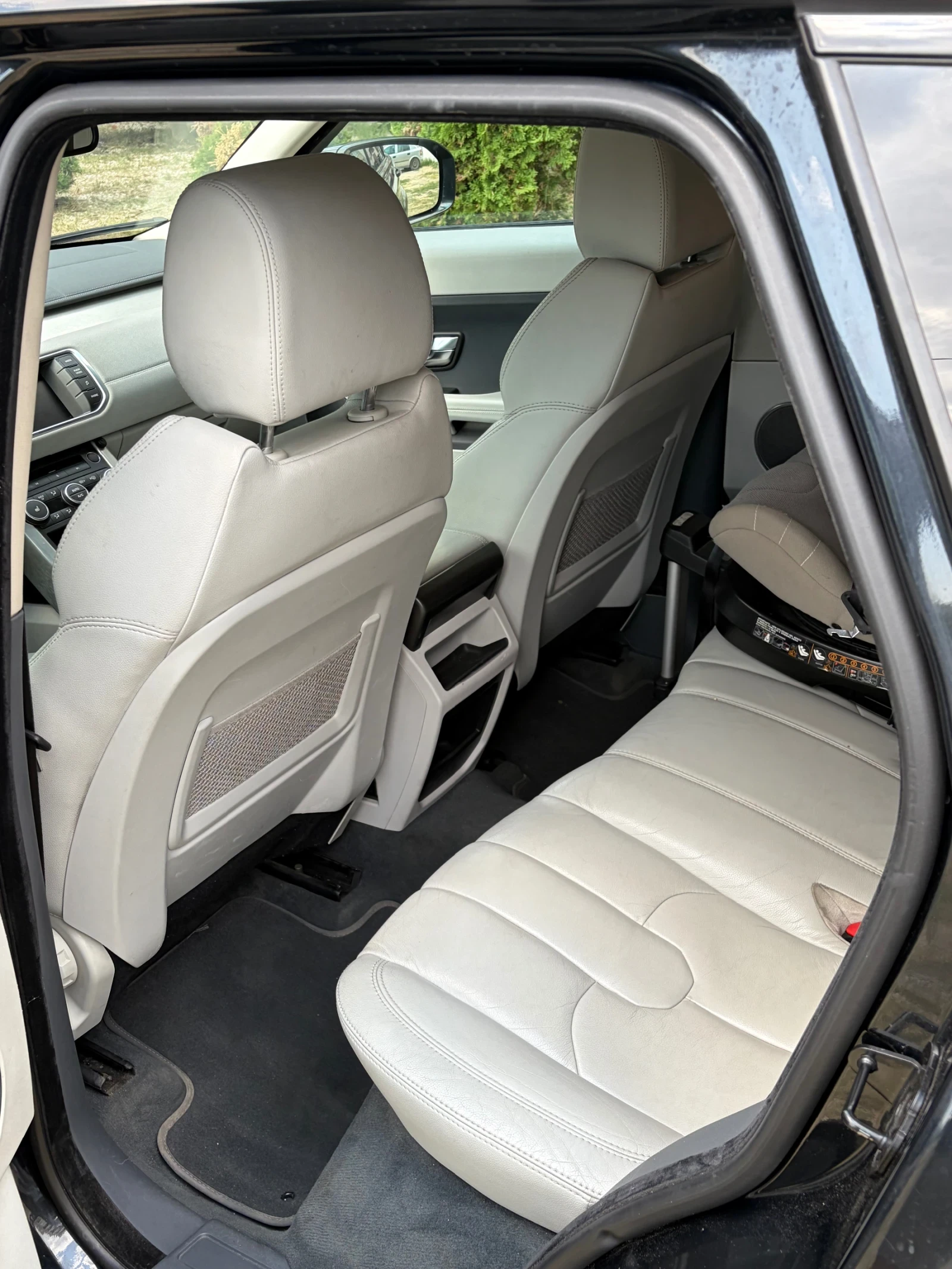 Land Rover Evoque, снимка 8 - Автомобили и джипове - 55571966