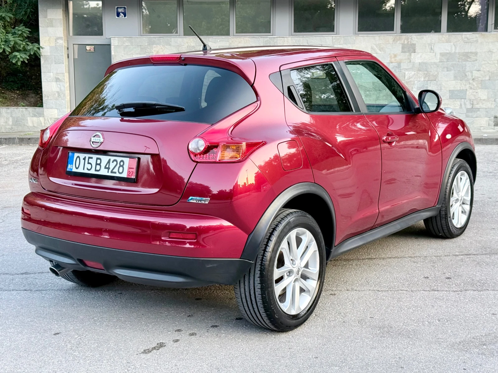 Nissan Juke 1.5DCI* PURE DRIVE * TEKNA* KeyLess* Navi* Full* , снимка 4 - Автомобили и джипове - 55909584