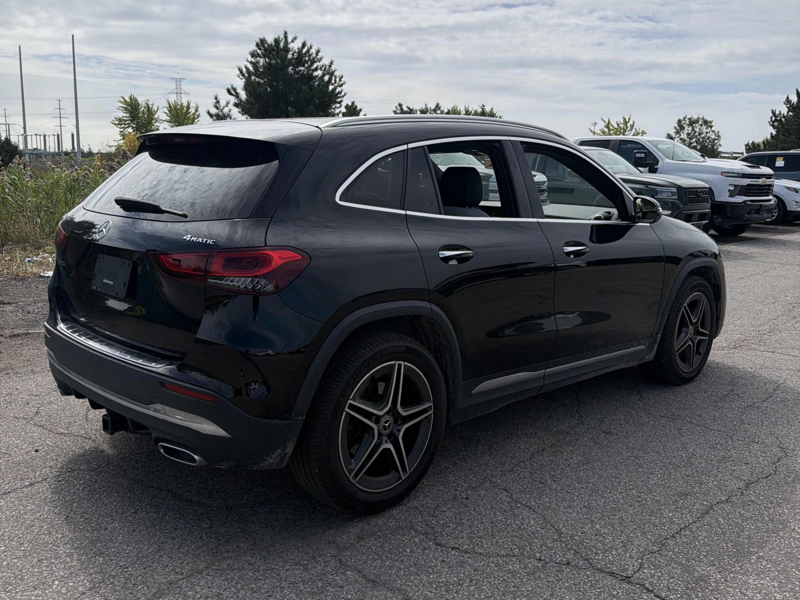 Mercedes-Benz GLA 250 Burmester / Distronic /Carfax / Автокредит, снимка 3 - Автомобили и джипове - 56224811