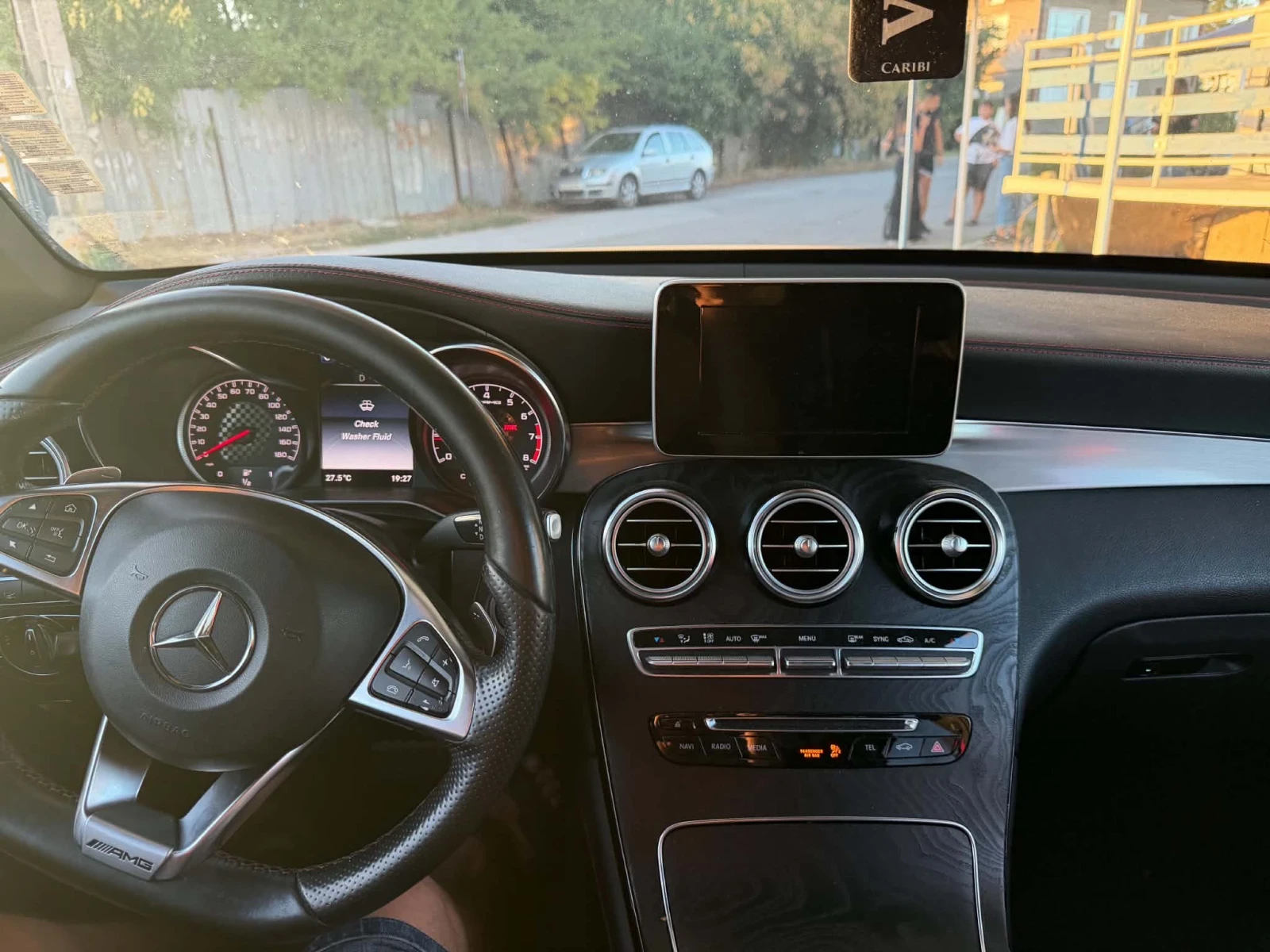 Mercedes-Benz GLC 43 AMG, снимка 9 - Автомобили и джипове - 56245836