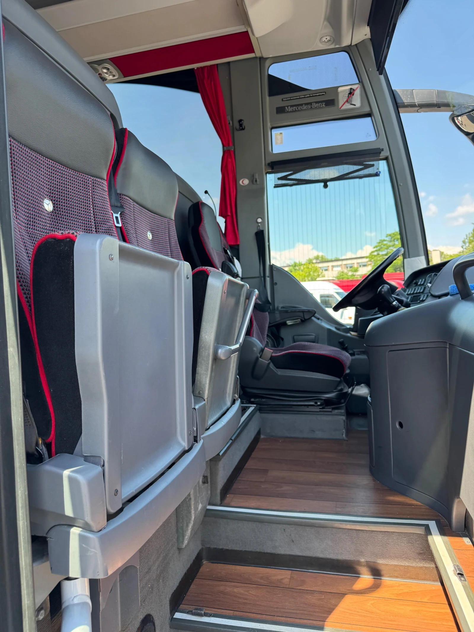Mercedes-Benz Tourismo, снимка 7 - Бусове и автобуси - 54858449