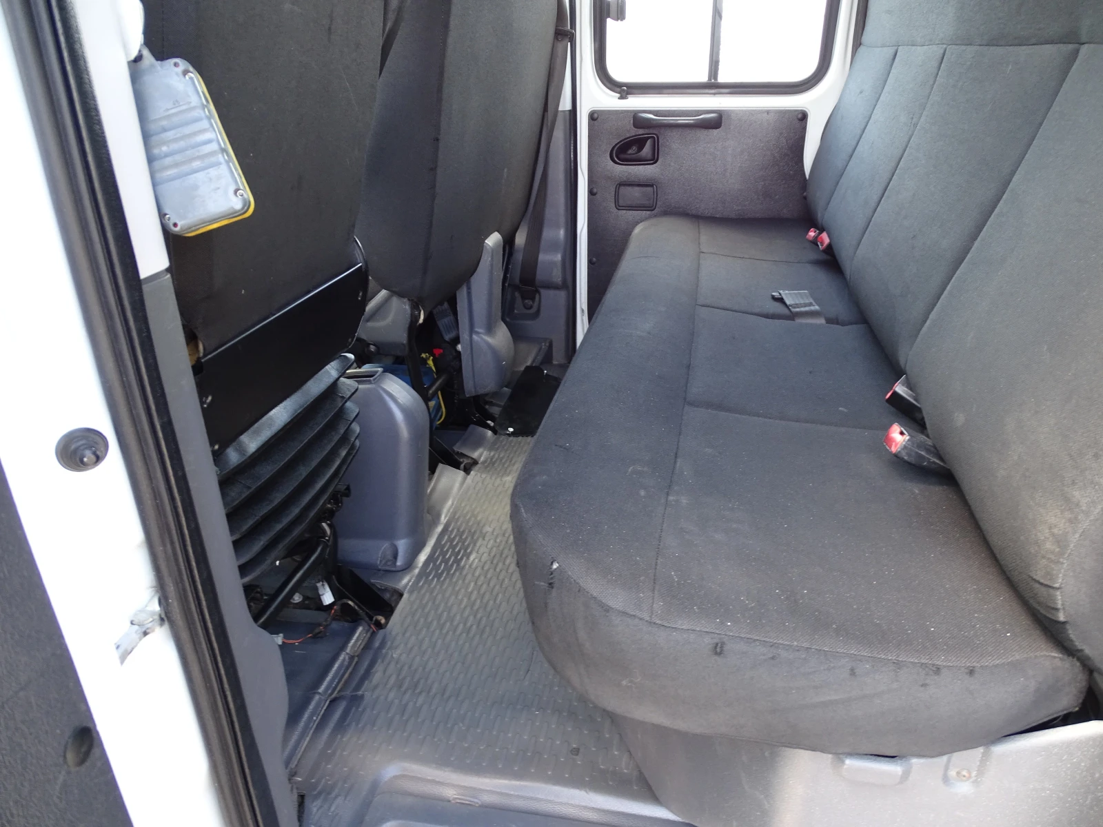 Iveco Daily 35C14* 106 704 km* 3.0HPI  КАТ. * Б* 7-места, снимка 16 - Бусове и автобуси - 55233749