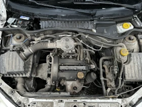Opel Corsa 1.0i Климатик* Ел.рейка, снимка 11
