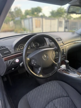 Mercedes-Benz E 280 4 Matic, снимка 9