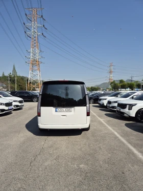 Hyundai Staria 1.6 HEV Inspiration* ОБДУХВАНЕ* 360* КРАЙНА ЦЕНА, снимка 4