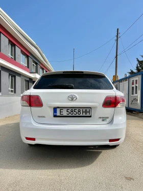 Toyota Avensis - 11500 лв. - 61220317 | Car24.bg