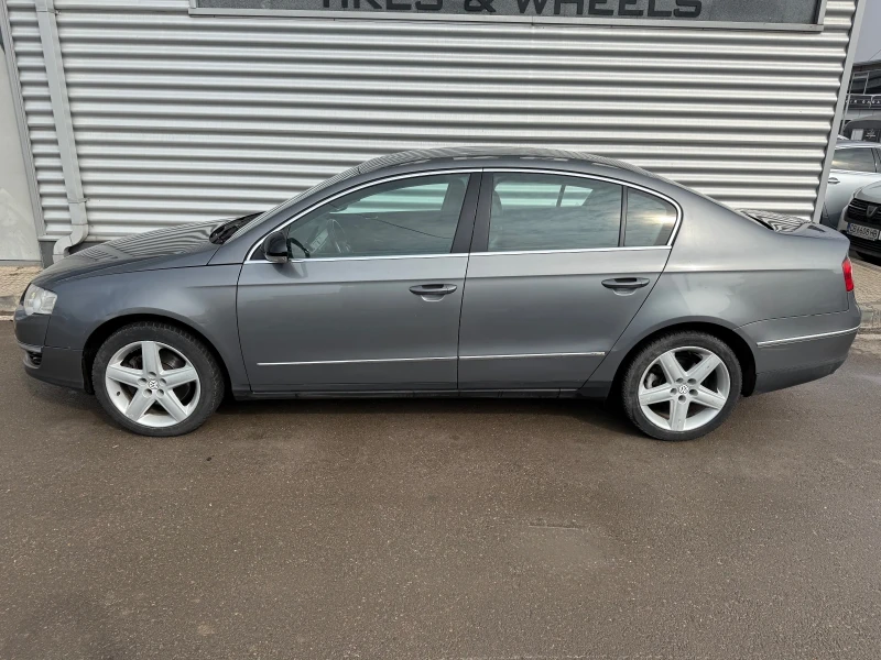 VW Passat 1, 9TDI+ 105kc+ BiXenon+ ръчка, снимка 2 - Автомобили и джипове - 49255042