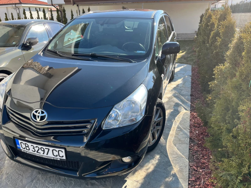 Toyota Verso, снимка 1 - Автомобили и джипове - 49412175