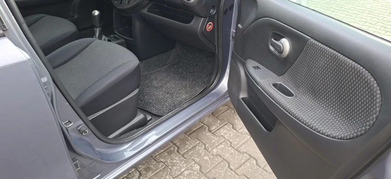 Nissan Note, снимка 11 - Автомобили и джипове - 51482598