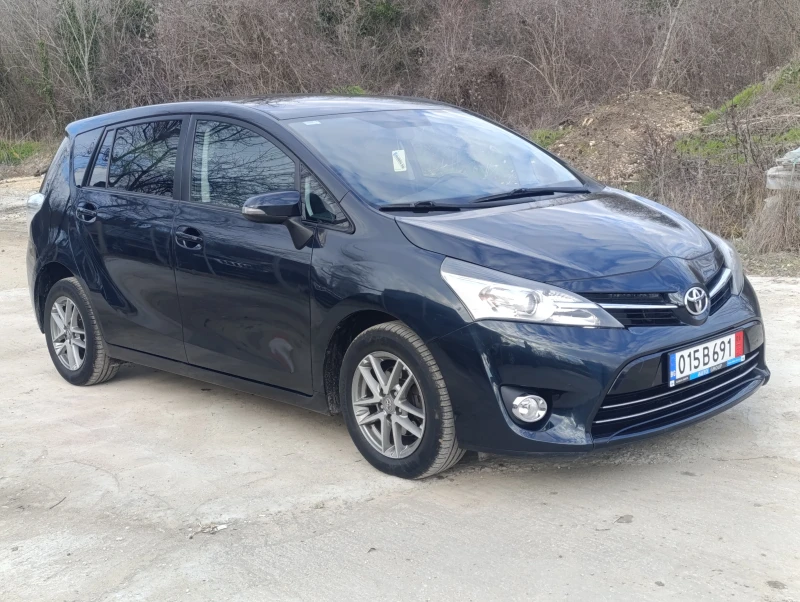 Toyota Verso 1.6D, снимка 3 - Автомобили и джипове - 52853995