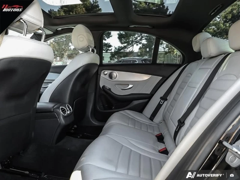 Mercedes-Benz C 300 * * 4MATIC* * AMG PACK* * , снимка 8 - Автомобили и джипове - 53022205