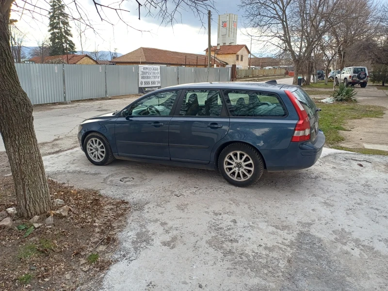 Volvo V50 2.0 дизел, снимка 8 - Автомобили и джипове - 53036185
