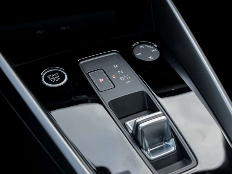 Audi A3 * quattro Premium * CARFAX * ЦЕНА ДО БГ, снимка 17 - Автомобили и джипове - 53307915