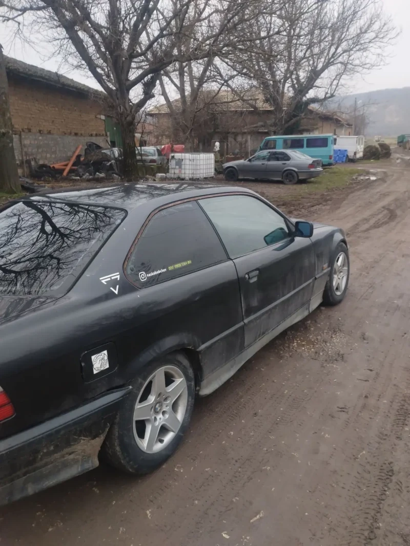 BMW 323, снимка 5 - Автомобили и джипове - 53417372