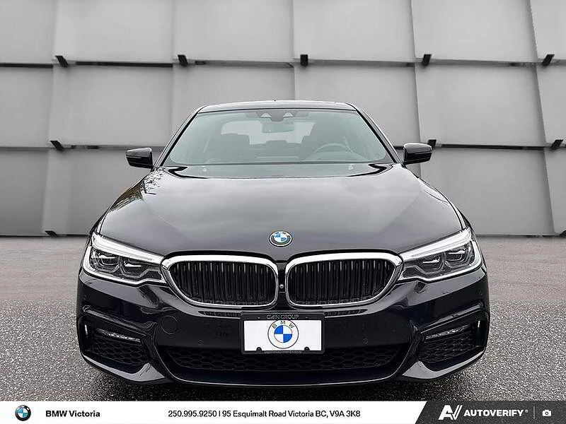 BMW 540 i XDRIVE* HARMAN/KARDON* HEAD-UP* 360 CAM* ОБДУХ - изображение 2