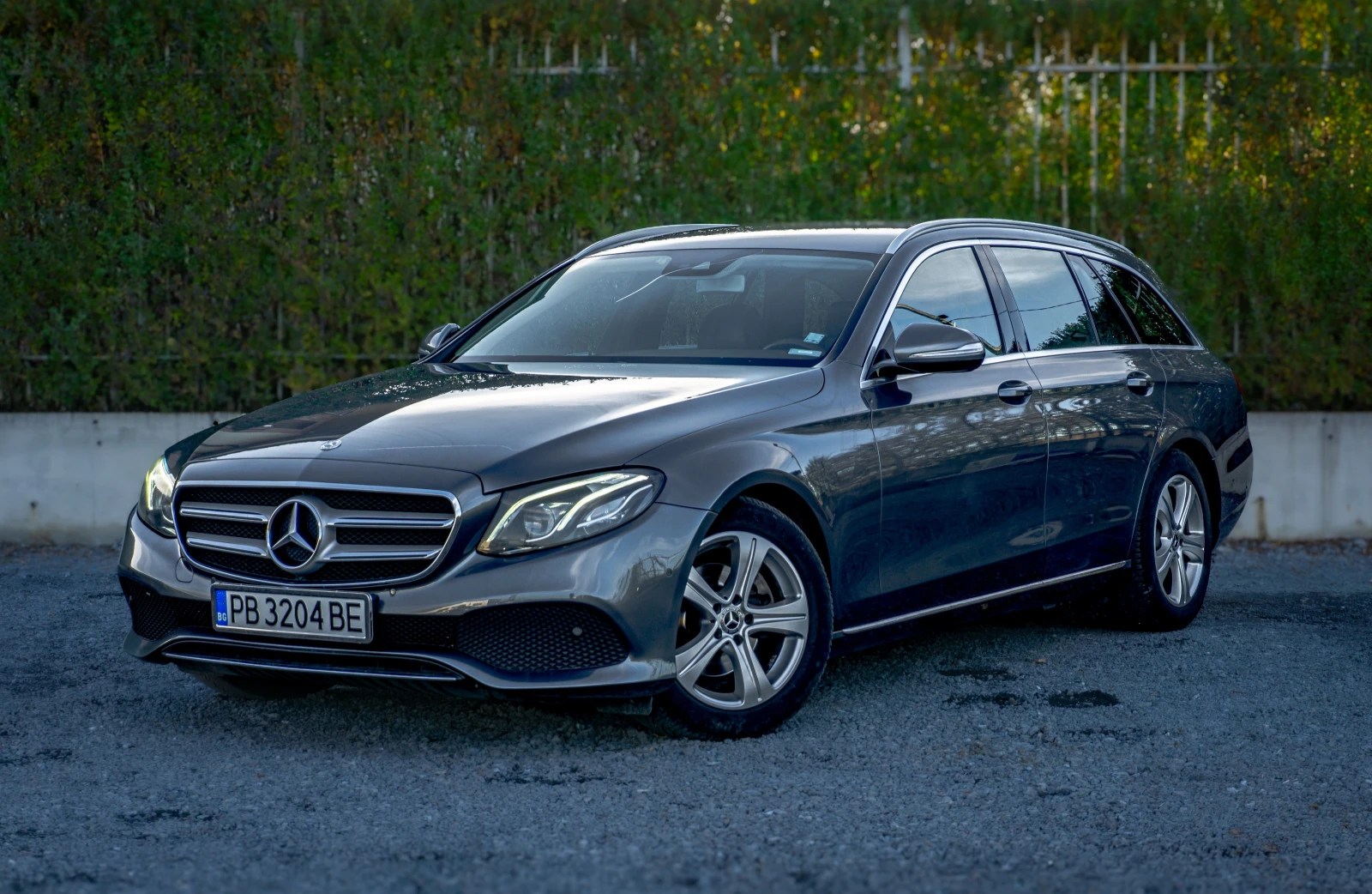 Mercedes-Benz E 220 6М.ГАР.РЕГИСТРИРАНА-TOP!, снимка 1