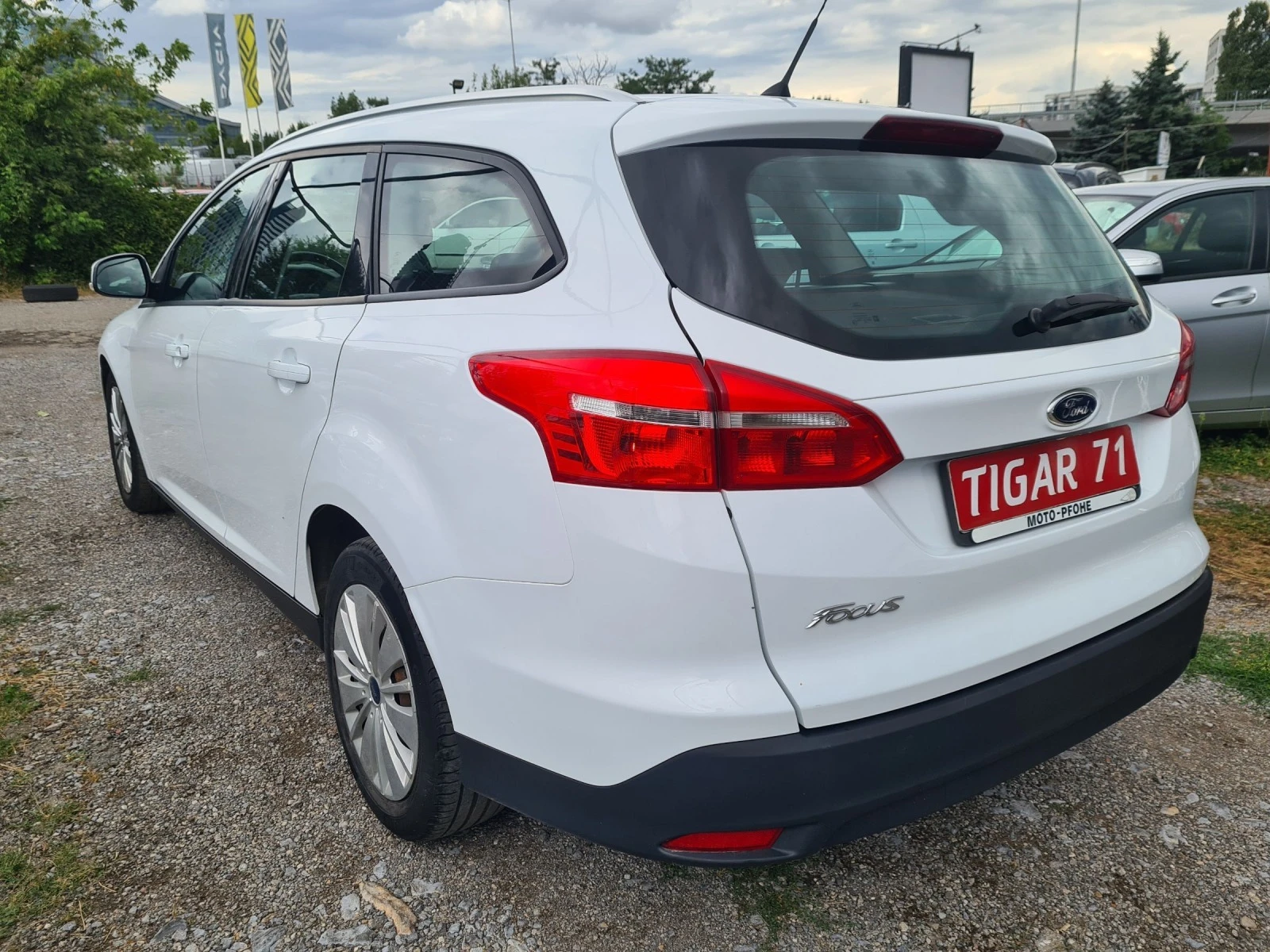 Ford Focus 1.5TDCi 95p.s  - изображение 6