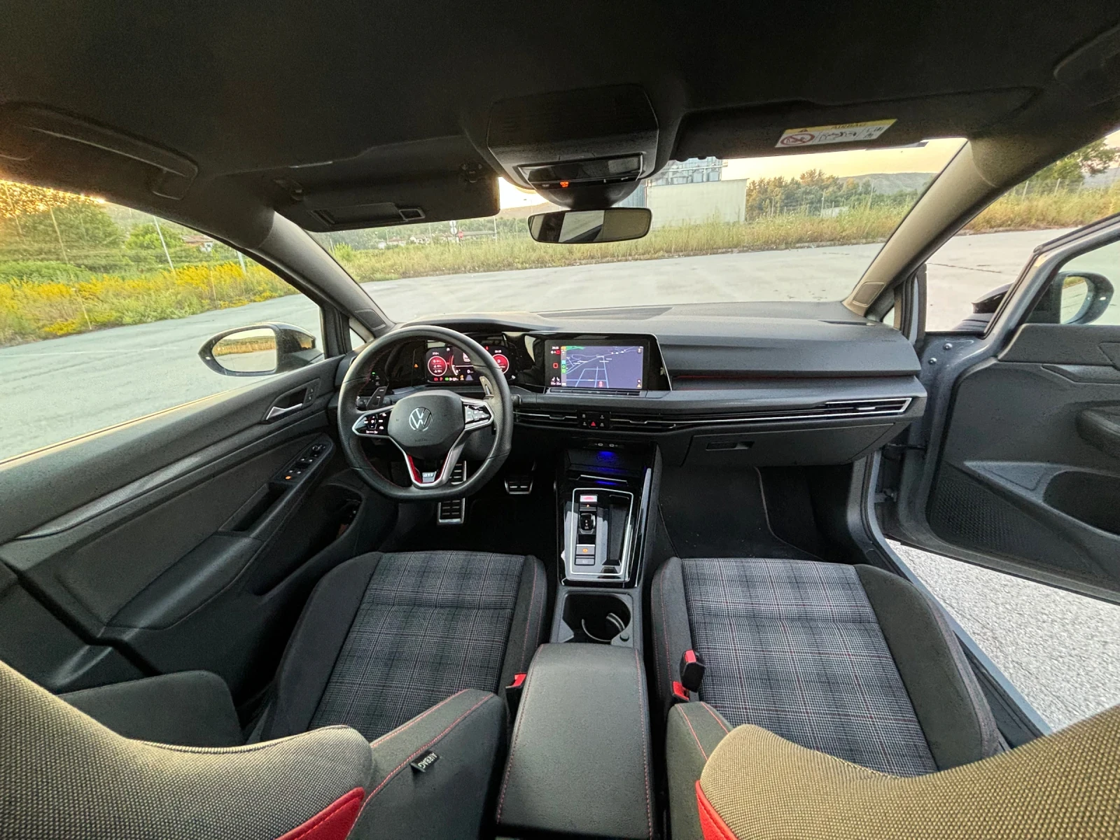 VW Golf 8 GTI  | Mobile.bg   12