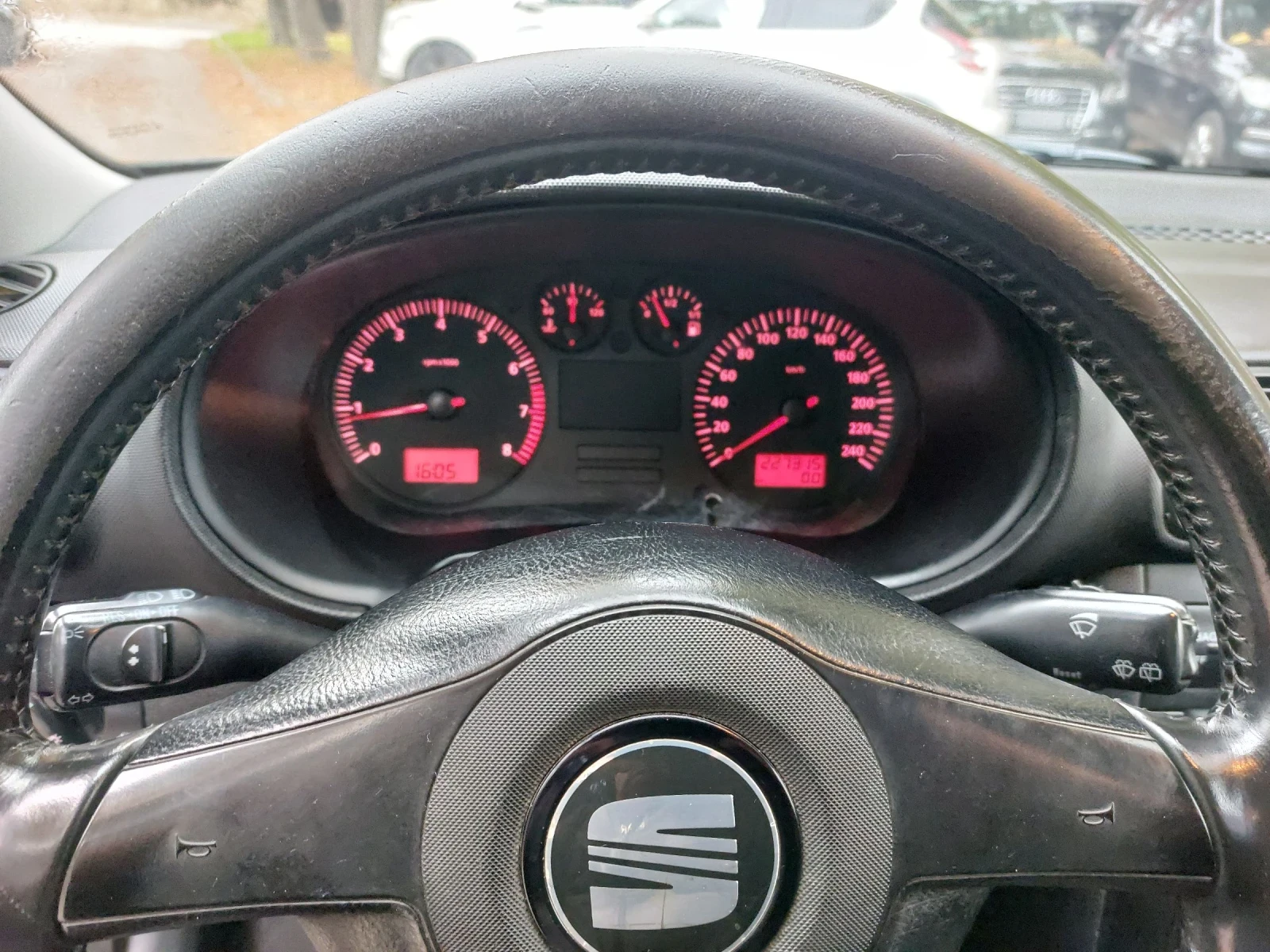 Seat Leon 1800I-20VENTILA-БЕНЗИН | Mobile.bg — изображение 14