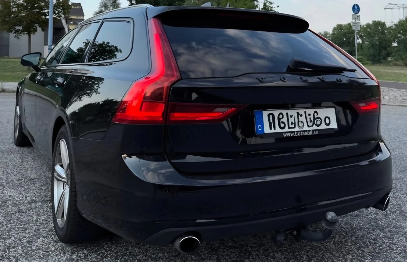 Volvo V90  - изображение 2