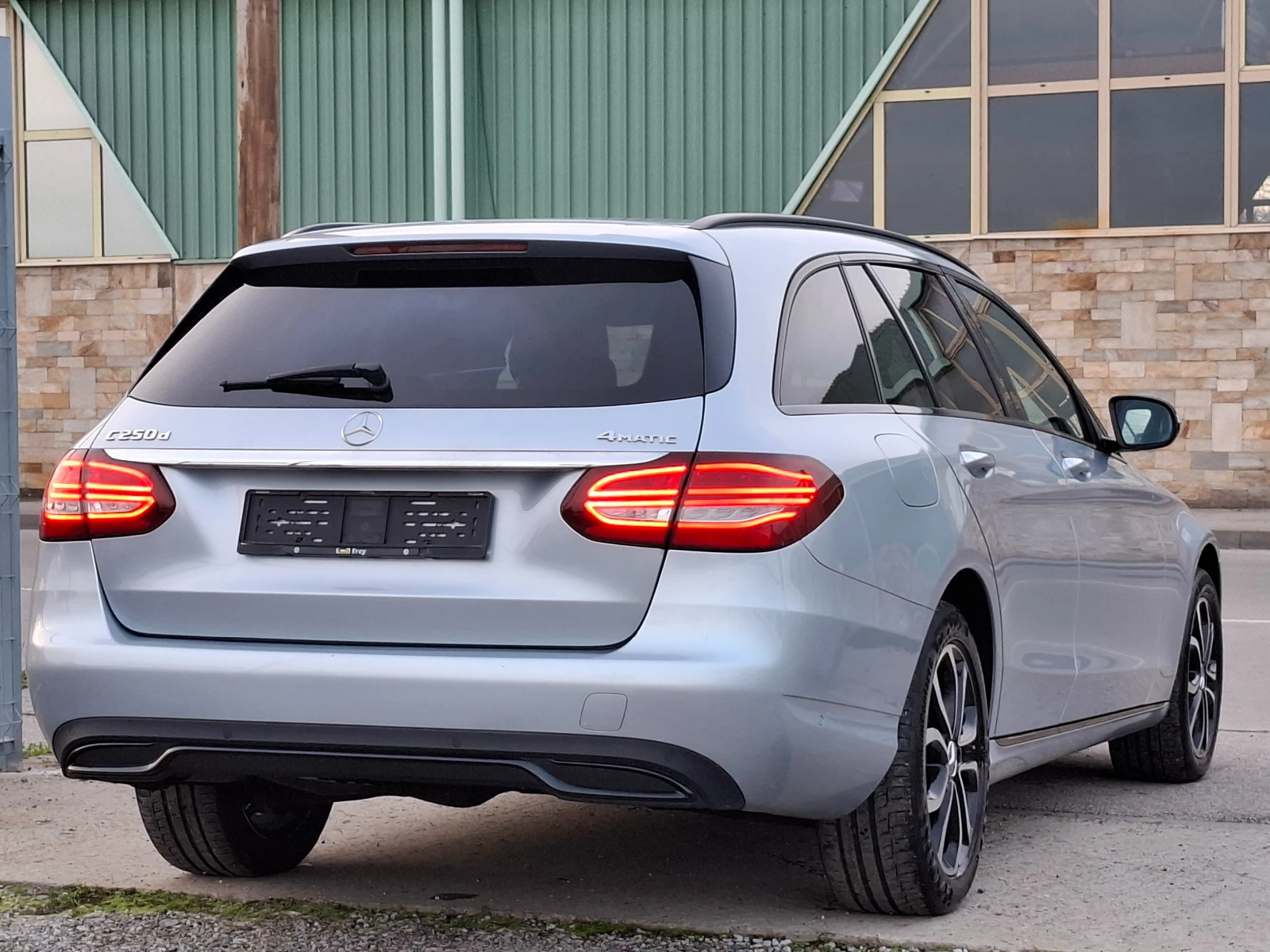 Mercedes-Benz C 250 4MATIC 9G-Tronic DISTRONIC | Mobile.bg   5