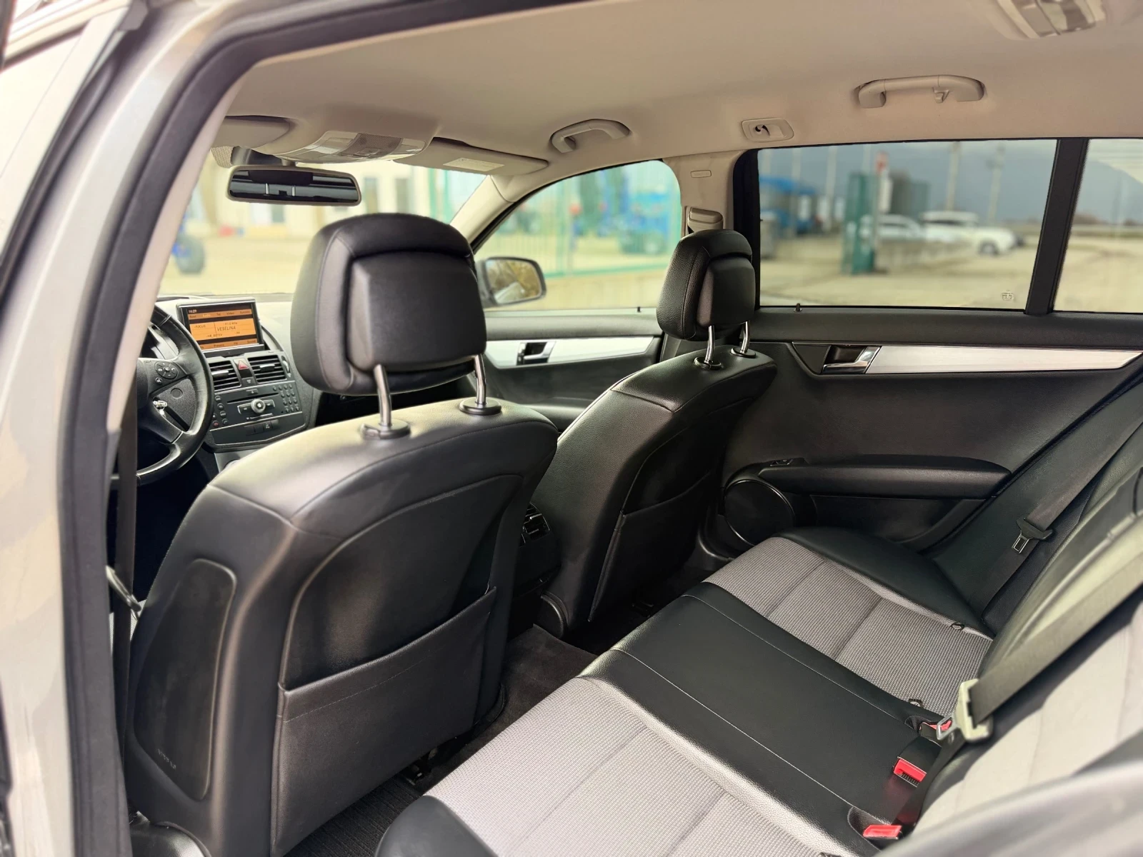 Mercedes-Benz C 220 2.2CDi~170hp~АВТОМАТ, снимка 16 - Автомобили и джипове - 54011860