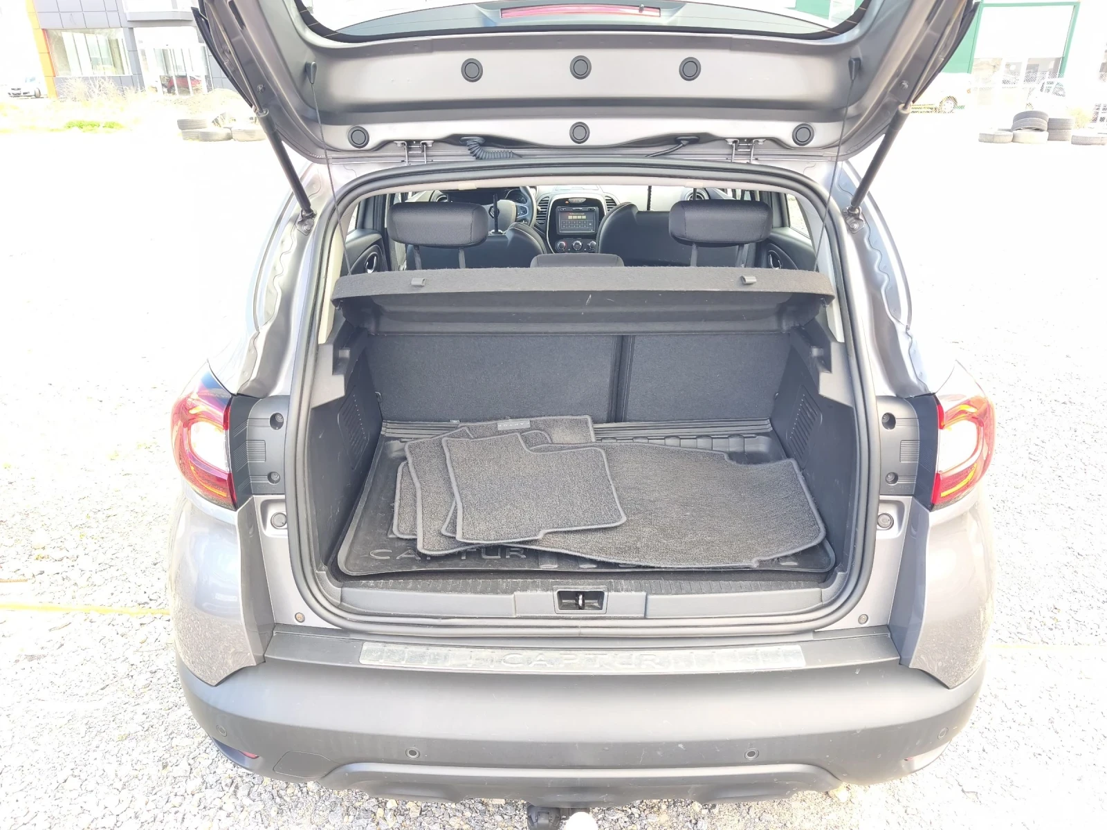 Renault Captur Automatic , снимка 7 - Автомобили и джипове - 54032561