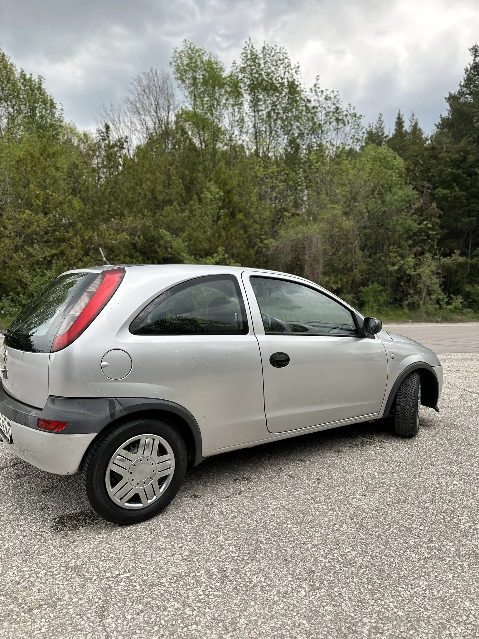 Opel Corsa 1.0i Климатик* Ел.рейка, снимка 6 - Автомобили и джипове - 54358184