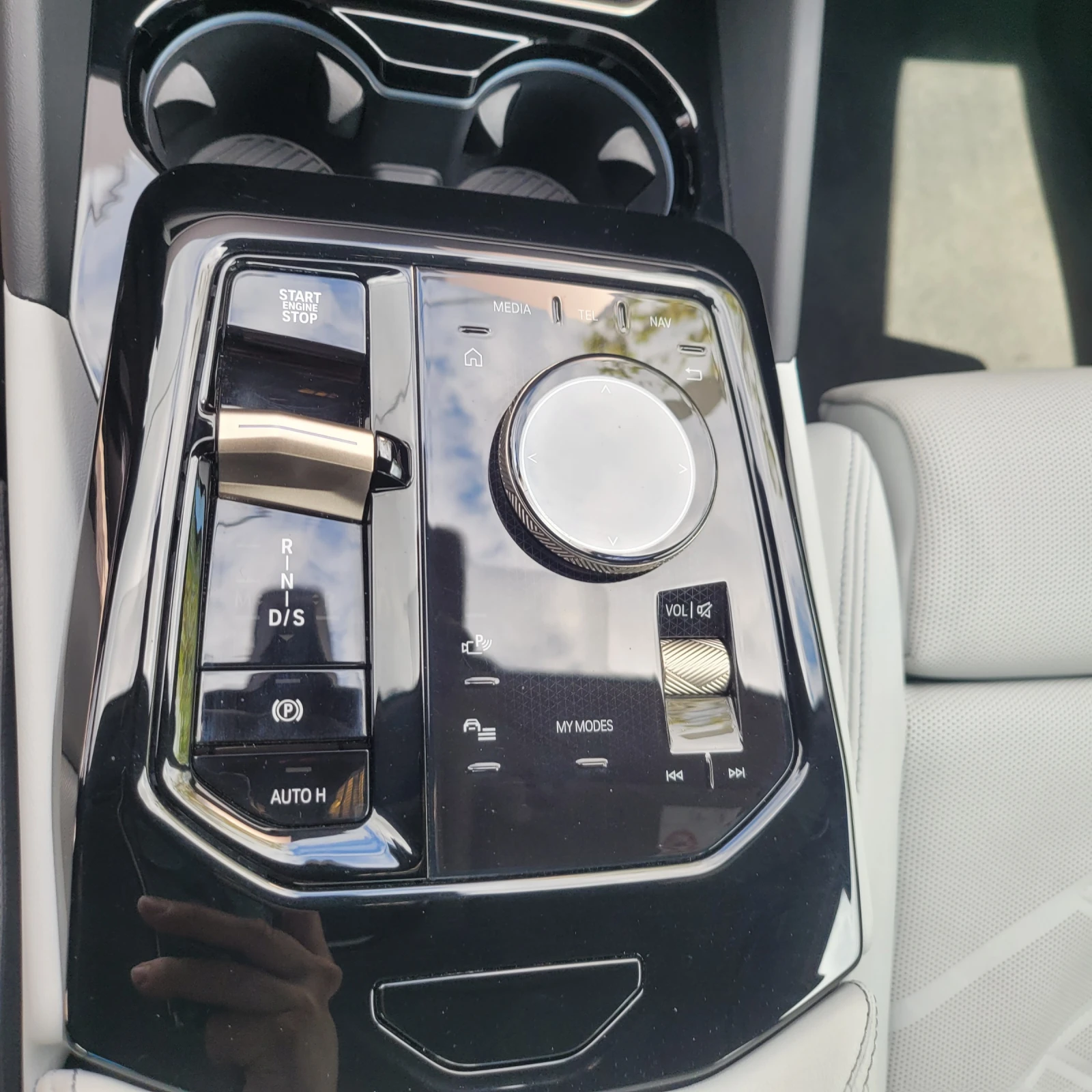 BMW 520 520 xdrive , снимка 15 - Автомобили и джипове - 54393347