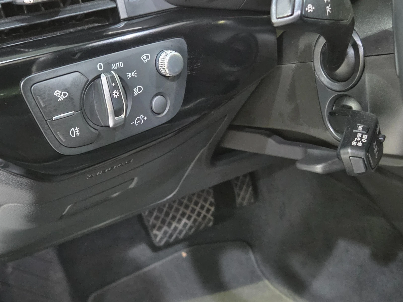 Audi A5 2021* DIS* HEAD-UP* ОБДУХ* КРАЙНА ЦЕНА, снимка 14 - Автомобили и джипове - 54863972