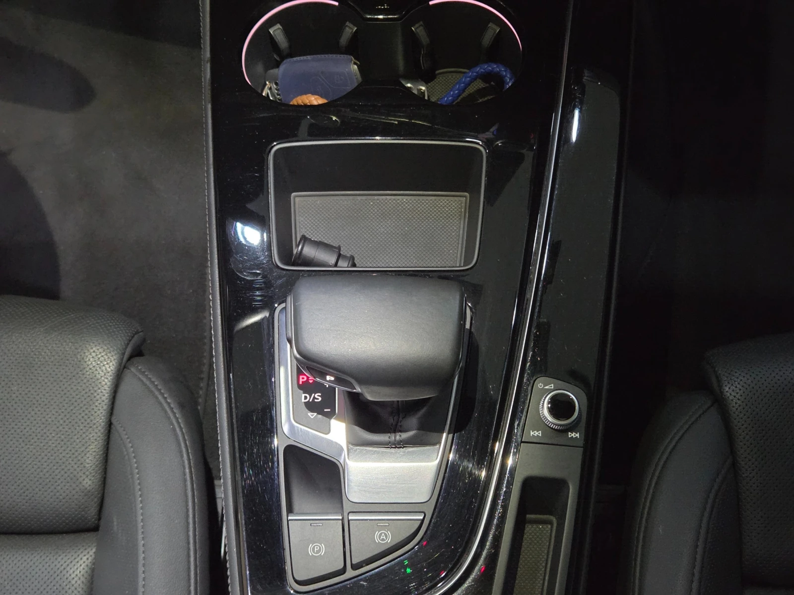 Audi A5 2021* DIS* HEAD-UP* ОБДУХ* КРАЙНА ЦЕНА, снимка 15 - Автомобили и джипове - 54863972