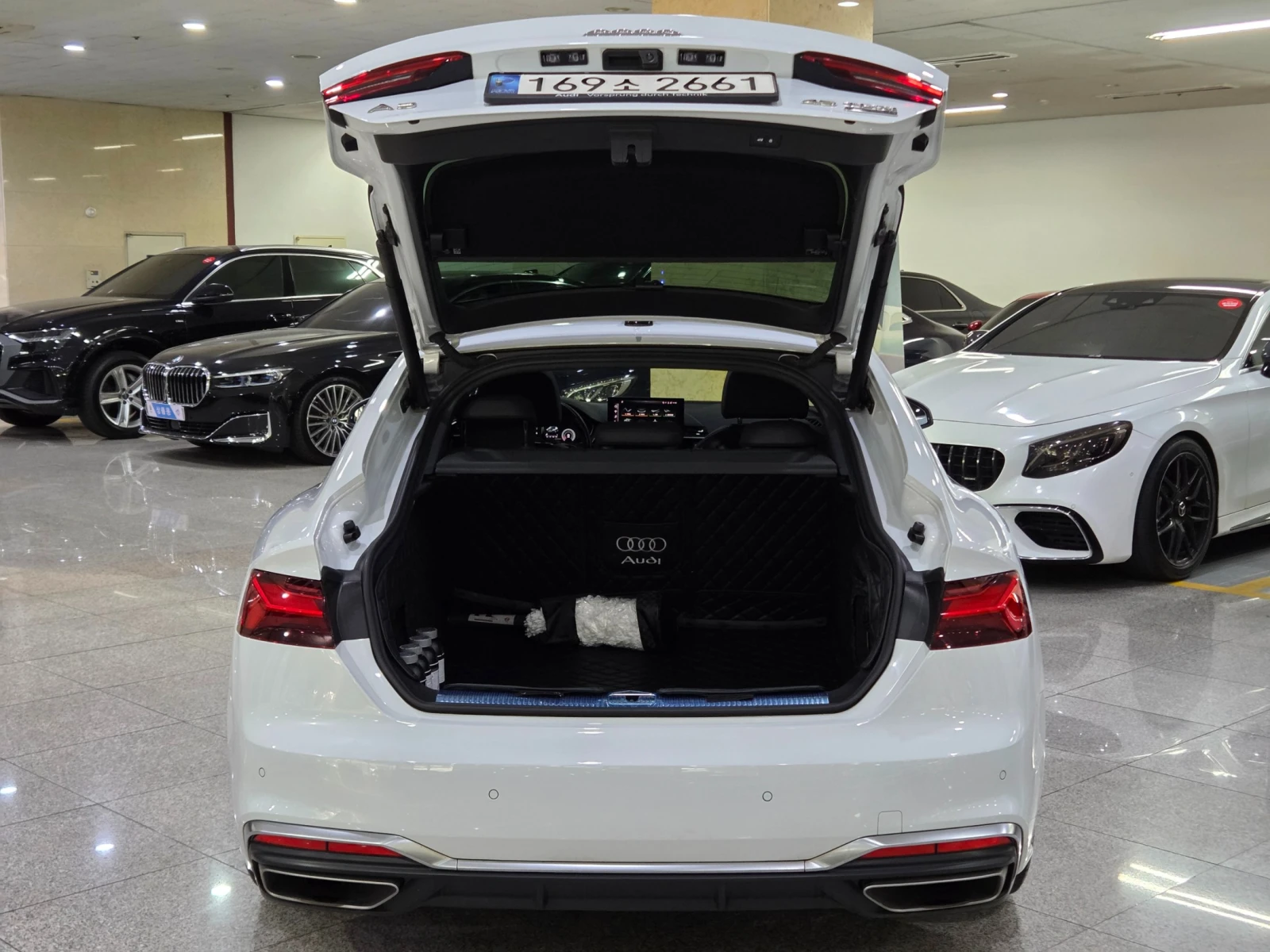 Audi A5 2021* DIS* HEAD-UP* ОБДУХ* КРАЙНА ЦЕНА, снимка 6 - Автомобили и джипове - 54863972