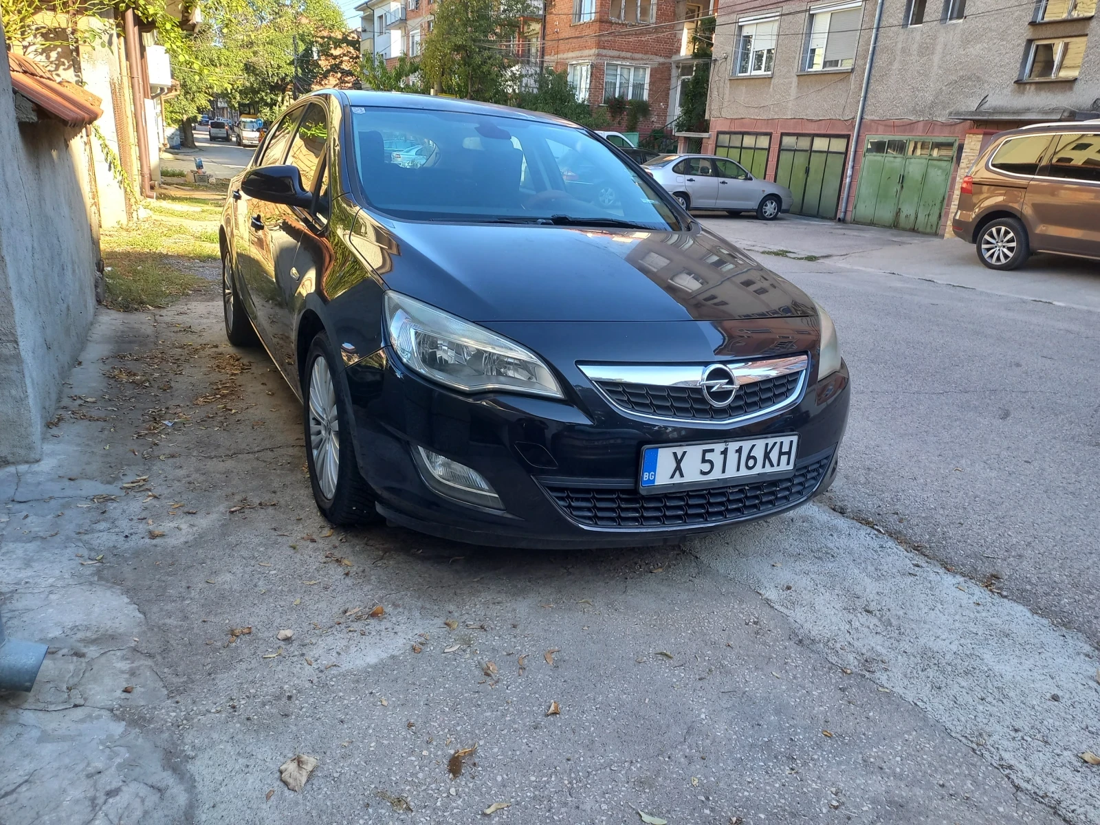 Opel Astra J, снимка 2 - Автомобили и джипове - 55163622