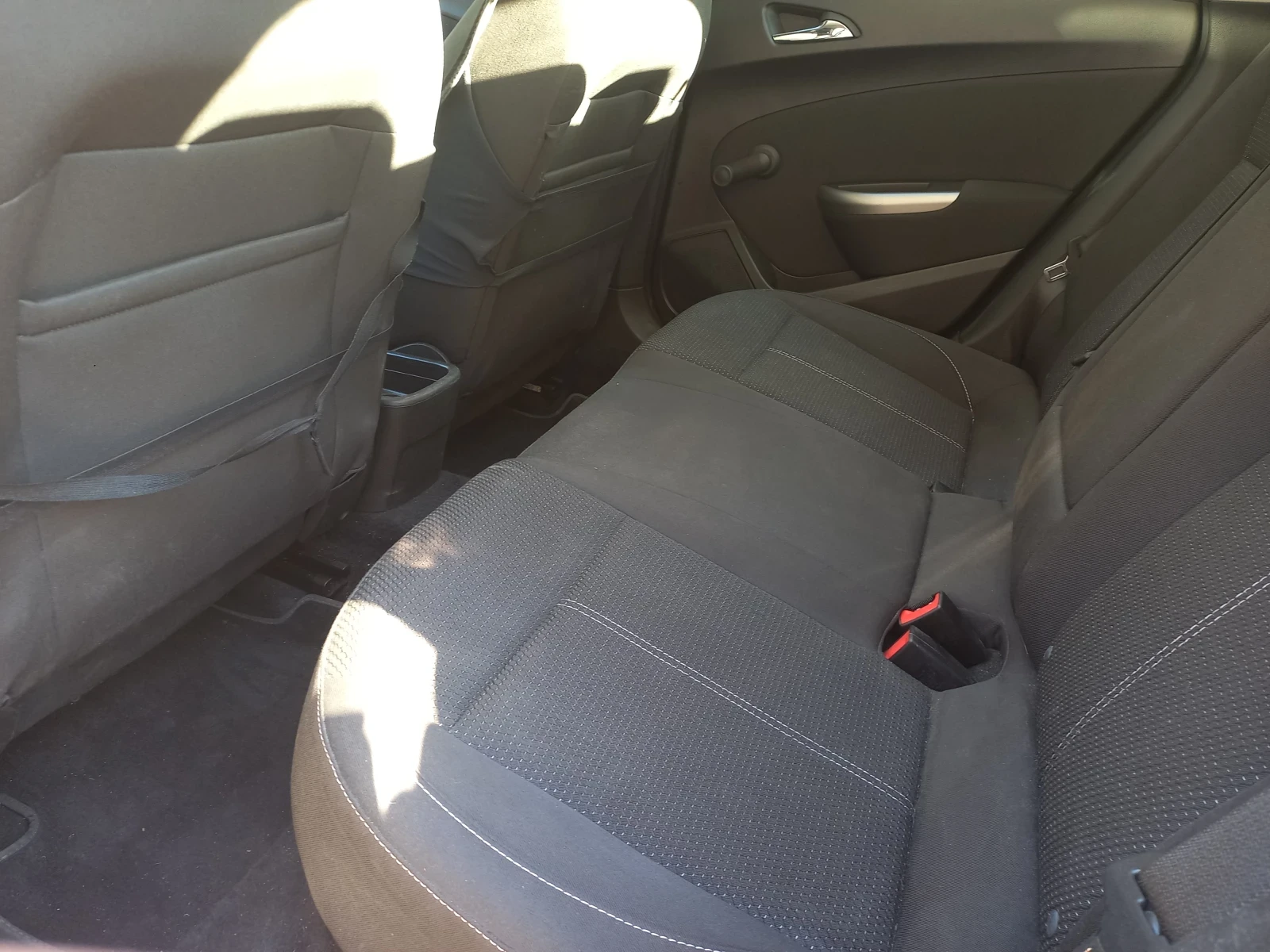 Opel Astra J, снимка 10 - Автомобили и джипове - 55163622