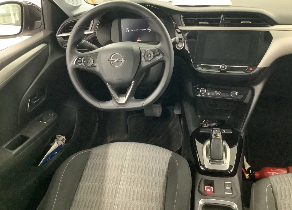 Opel Corsa, снимка 8 - Автомобили и джипове - 55189715