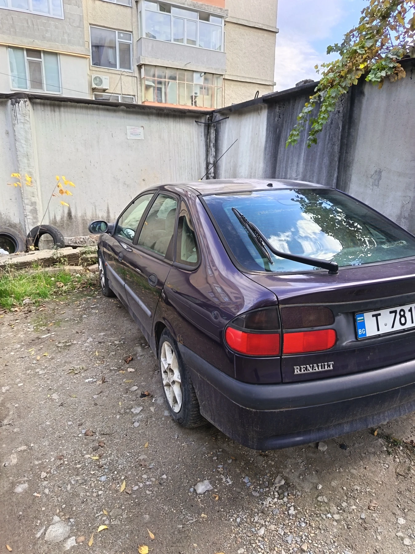 Renault Laguna, снимка 6 - Автомобили и джипове - 56658799