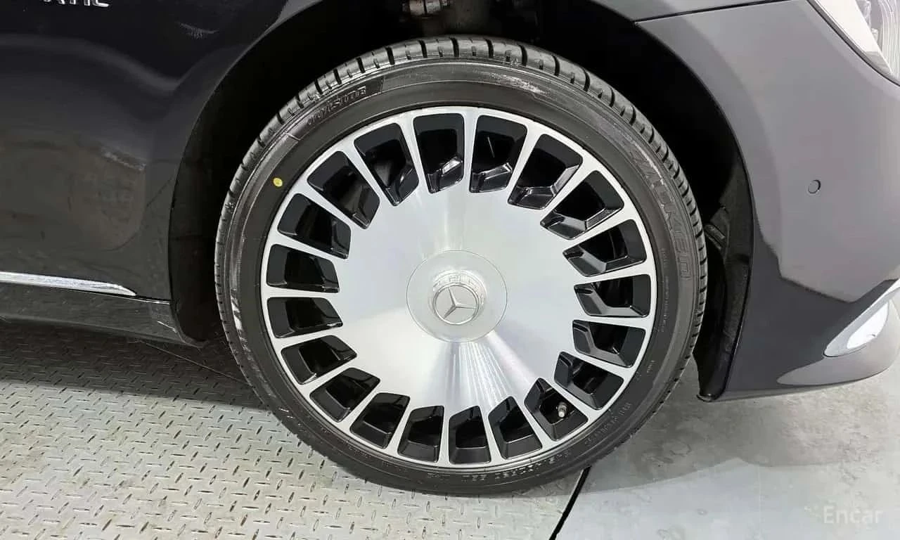 Mercedes-Benz Maybach, снимка 5 - Автомобили и джипове - 56690205