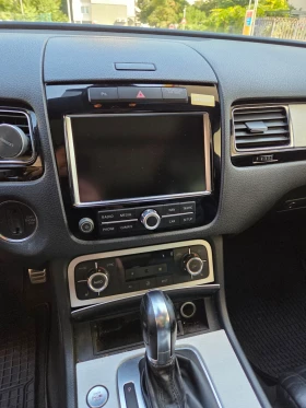 VW Touareg 3.0 AUTOMATIC/ FULL/LED/ ABT, снимка 12
