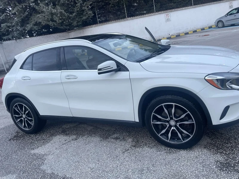 Mercedes-Benz GLA 250, снимка 2 - Автомобили и джипове - 53062454