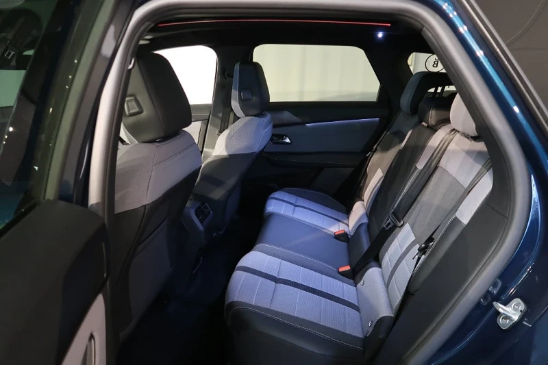 Opel Grandland, снимка 5 - Автомобили и джипове - 53251039