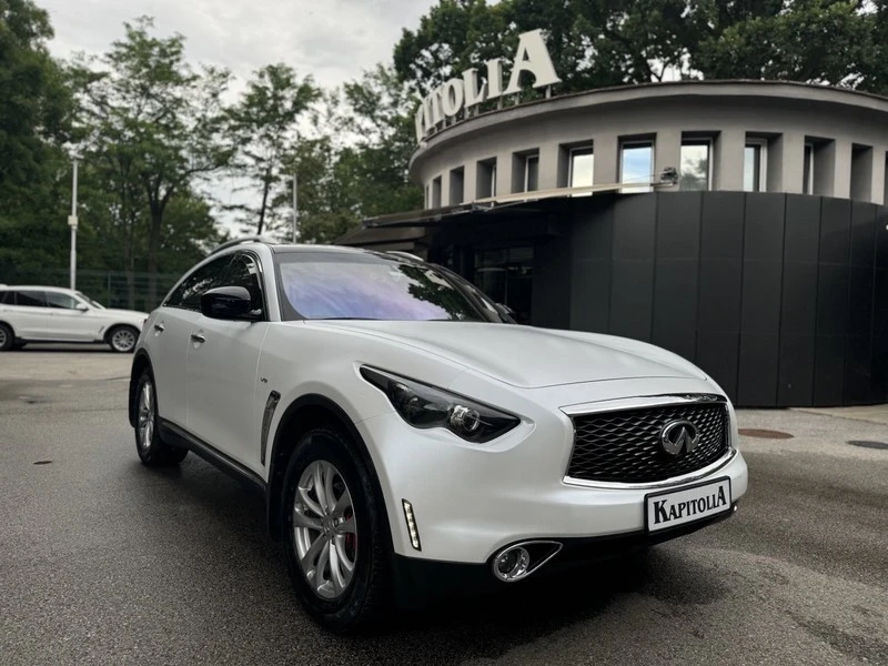 Infiniti QX70 - [1] 