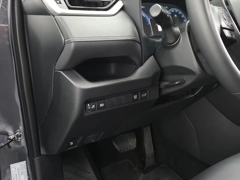 Toyota Rav4 2.5 2WD Hybrid XLE| 219к.с.| ВКЛ.ТЕХНОТЕСТ, снимка 13 - Автомобили и джипове - 55119793