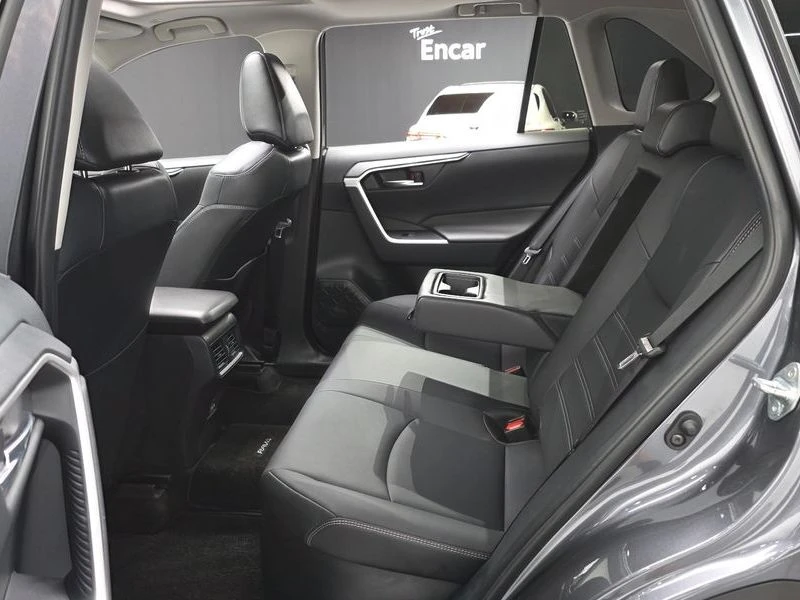 Toyota Rav4 2.5 2WD Hybrid XLE| 219к.с.| ВКЛ.ТЕХНОТЕСТ, снимка 12 - Автомобили и джипове - 55119793